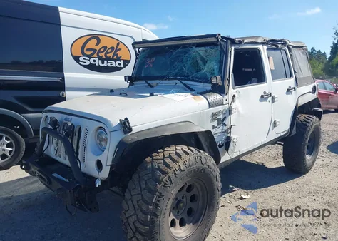 2014 Jeep Wrangler Unlimited Sport z USA, uszkodzony, nr VIN 1C4HJWDGXEL305246